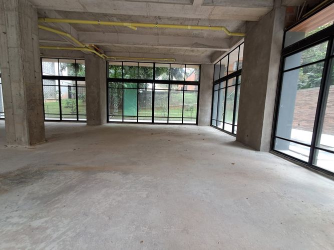 Local en arriendo en Las Lomas No.1, Medellín, 200 m² · foto 9 de 24