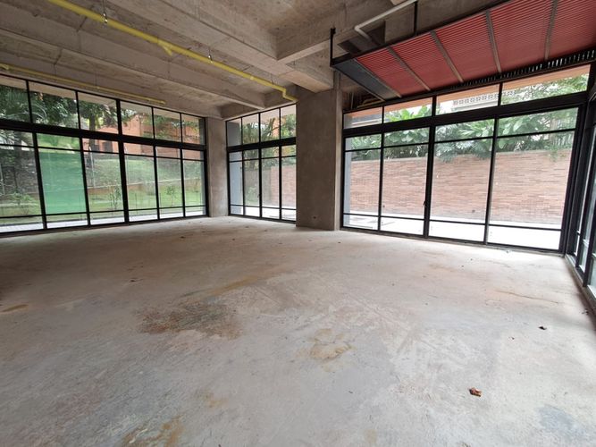 Local en arriendo en Las Lomas No.1, Medellín, 200 m² · foto 14 de 24