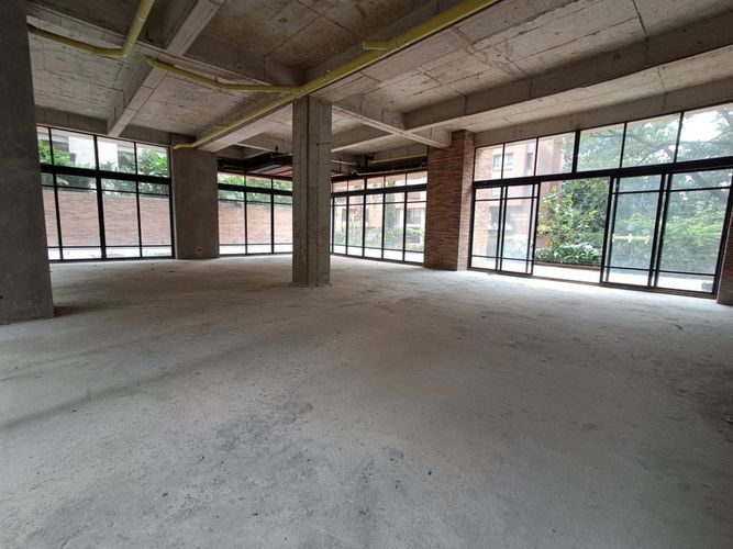 Local en arriendo en Las Lomas No.1, Medellín, 200 m² · foto 21 de 24