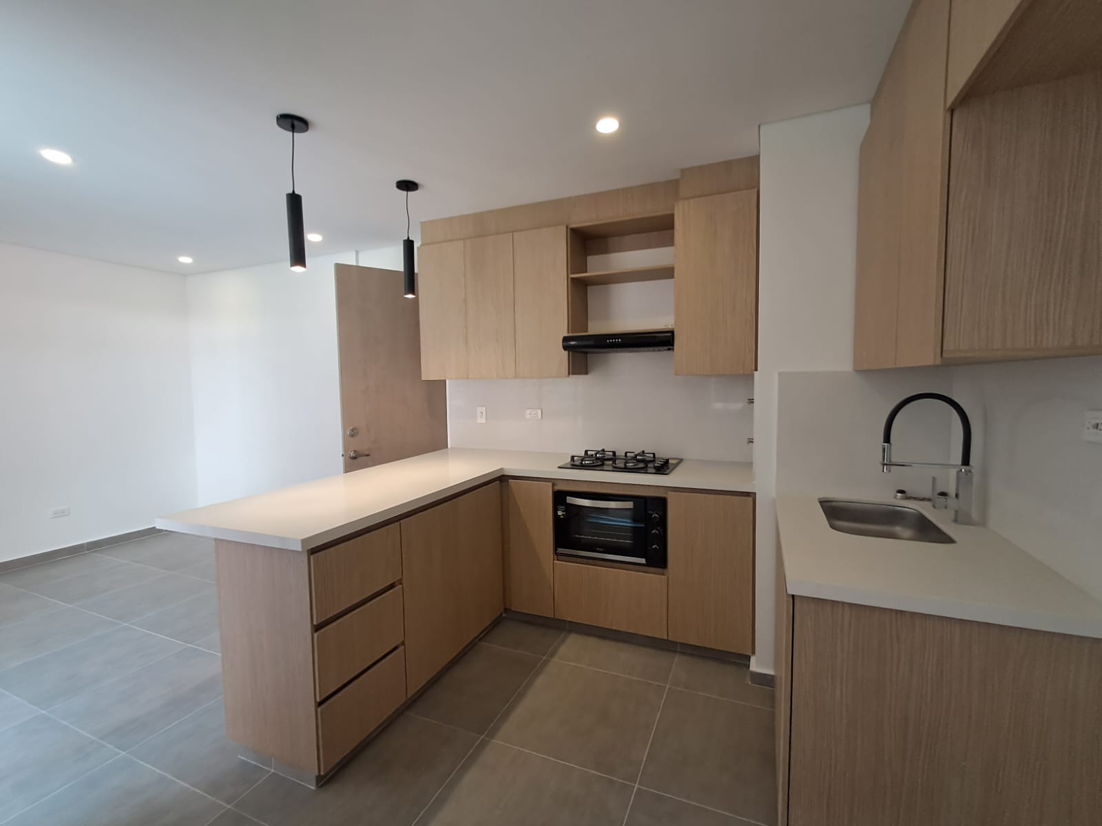 Apartamento en arriendo en Fontibon, Rionegro · foto 2 de 14
