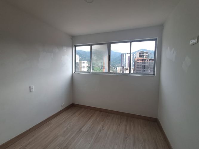 Apartamento de 4 alcobas en arriendo en Las Lomitas, Sabaneta, 120 m² · foto 8 de 20