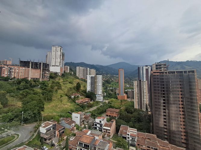 Apartamento de 4 alcobas en arriendo en Las Lomitas, Sabaneta, 120 m² · foto 17 de 20