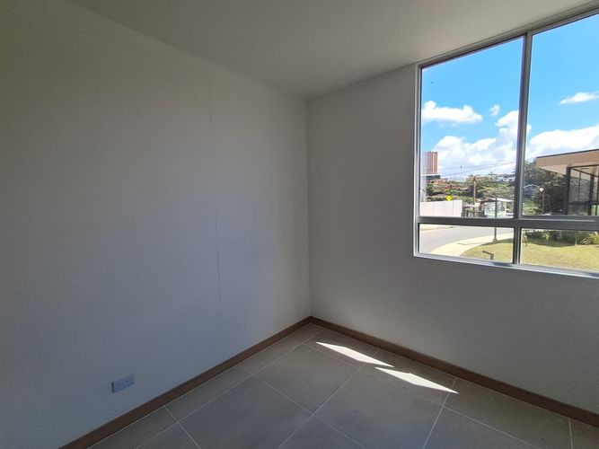 Apartamento de 3 alcobas en arriendo en Los Colegios, Rionegro, 66 m² · foto 11 de 14