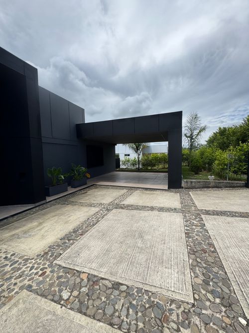 Casa de 4 alcobas en venta en Cedritos, Pereira, 1800 m² · foto 2 de 24