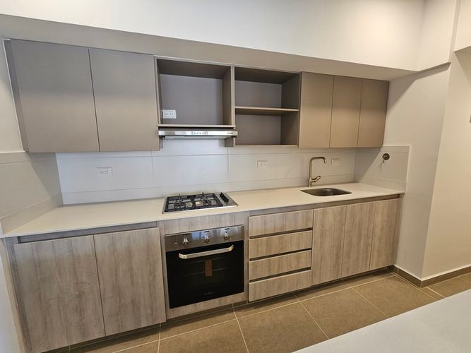 Apartamento de 3 alcobas en venta en Villa Carlota, Medellín, 140 m² · foto 3 de 20