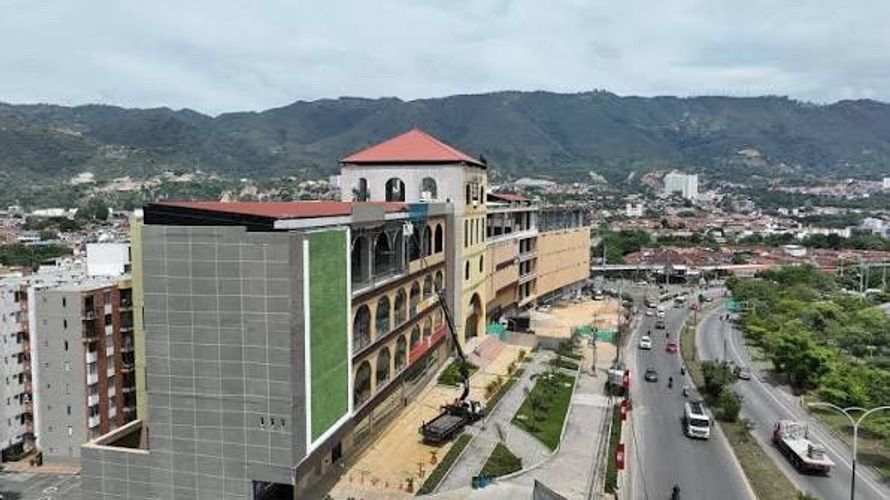 Local en arriendo en El Poblado, Girón, 26 m² · foto 2 de 16