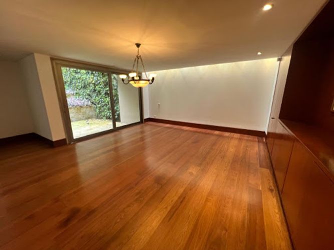 Casa de 4 alcobas en venta en Chicó Alto, Bogotá, 1100 m² · foto 5 de 24