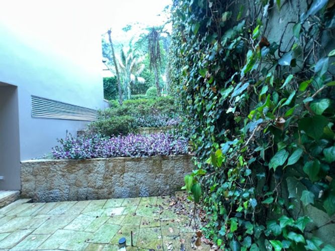 Casa de 4 alcobas en venta en Chicó Alto, Bogotá, 1100 m² · foto 11 de 24