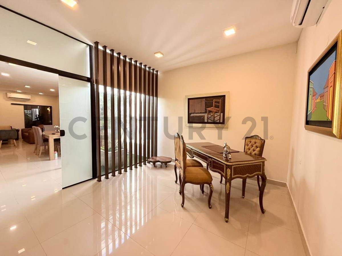 Casa en venta en Recoleta, Asunción — foto 3