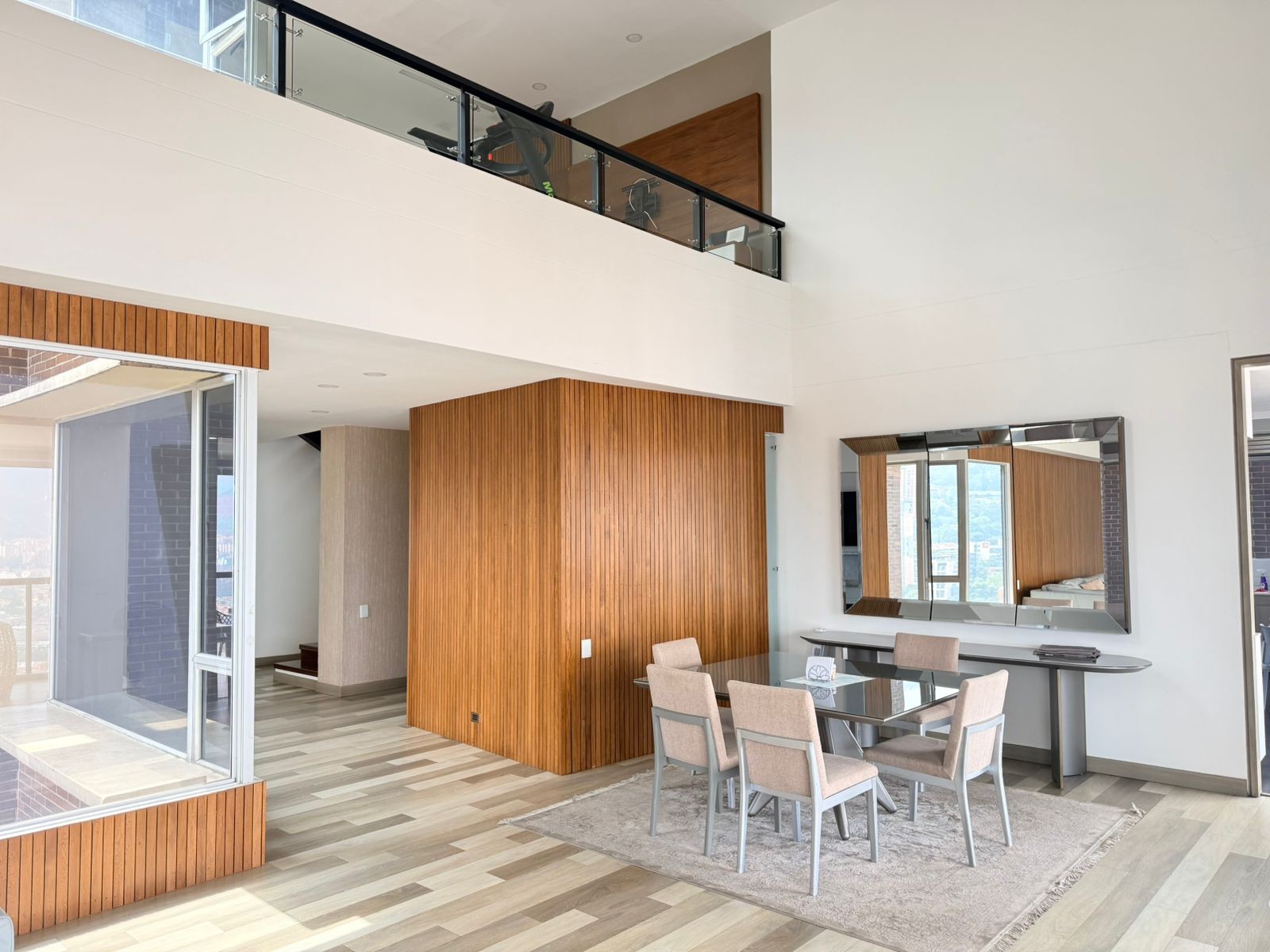 Apartamento en arriendo en El Poblado, Medellín · foto 7 de 20