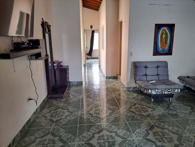 Casa de 3 alcobas en venta en San Vicente, Cali, 131 m² · foto 4 de 16