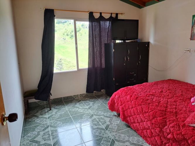 Casa de 3 alcobas en venta en San Vicente, Cali, 131 m² · foto 9 de 16