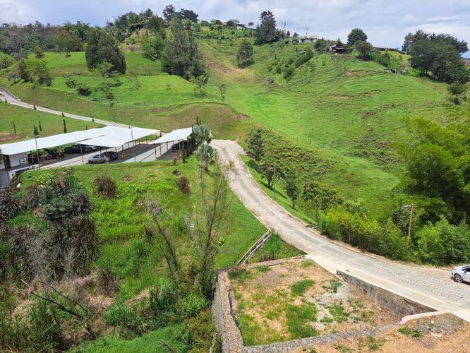 Casa de 3 alcobas en venta en San Vicente, Cali, 131 m² · foto 16 de 16
