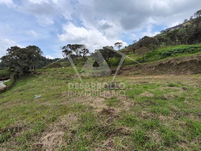 Lote en venta en El Porvenir, Rionegro, 2176 m² · foto 6 de 8