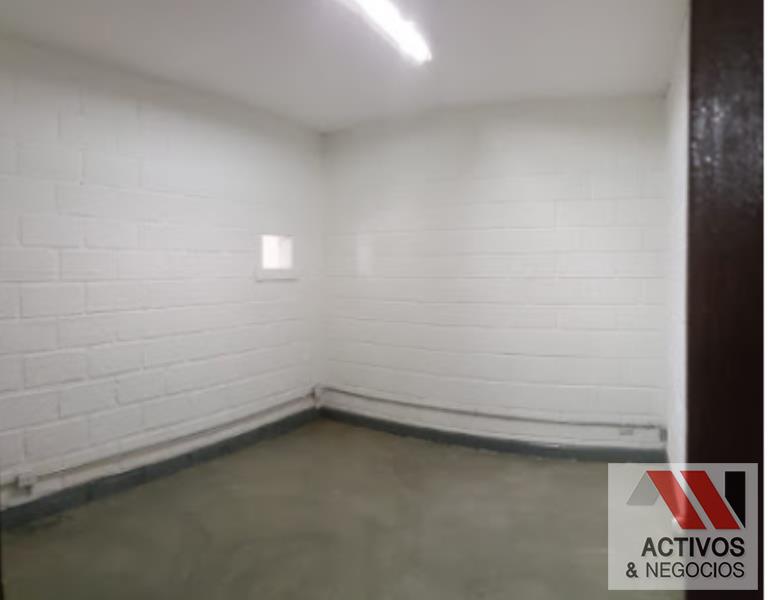 Bodega en venta en El Poblado, Medellín 5