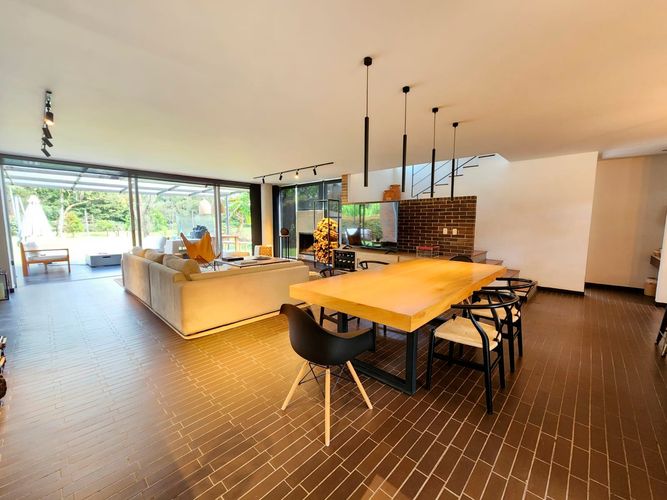 Casa de 4 alcobas en venta en Guayabito, Rionegro, 363 m² · foto 11 de 12