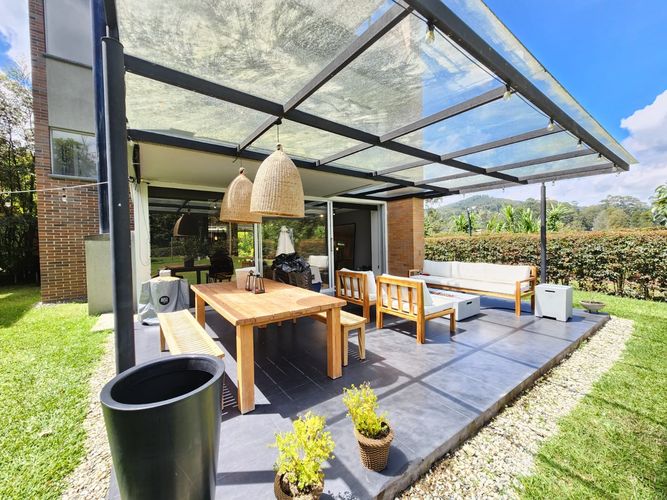 Casa de 4 alcobas en venta en Guayabito, Rionegro, 363 m² · foto 10 de 12