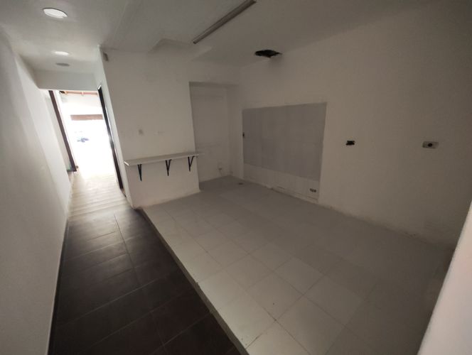 Local en arriendo en La Castellana, Medellín, 120 m² · foto 7 de 17