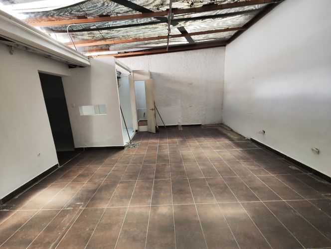 Local en arriendo en La Castellana, Medellín, 120 m² · foto 9 de 17