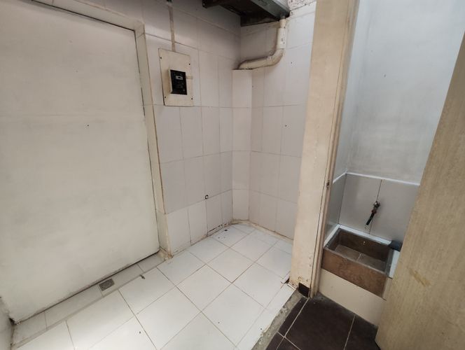 Local en arriendo en La Castellana, Medellín, 120 m² · foto 11 de 17