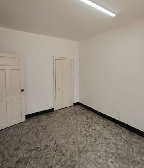 Oficina en arriendo en Los Cambulos, Cali, 140 m² · foto 8 de 18