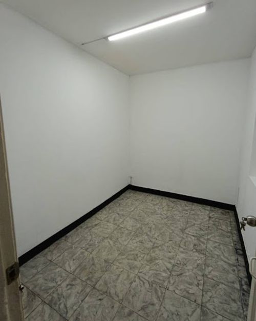 Oficina en arriendo en Los Cambulos, Cali, 140 m² · foto 13 de 18