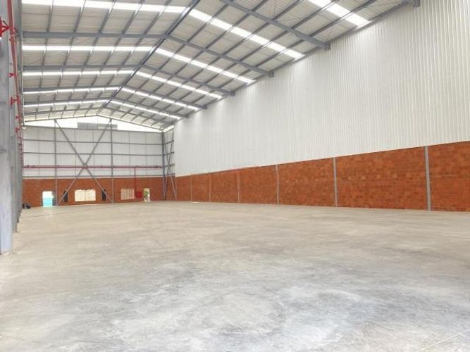 Bodega en arriendo en Flora Industrial, Cali, 1400 m² · foto 3 de 9