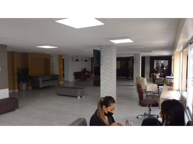 Local en venta en Parque Sucre, Armenia, 320 m² · foto 3 de 10