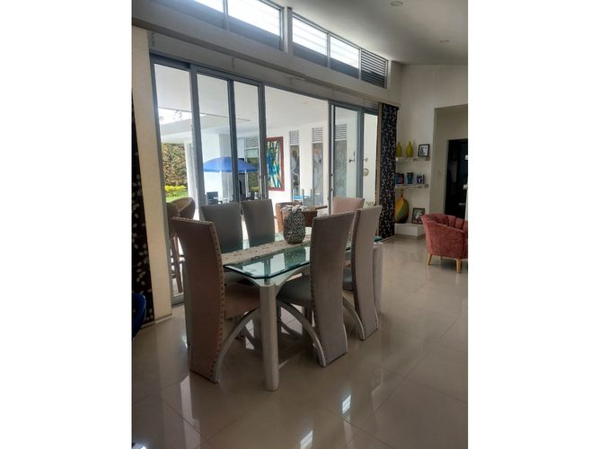 Casa de 5 alcobas en venta en El Caimo, Armenia, 230 m² · foto 4 de 24