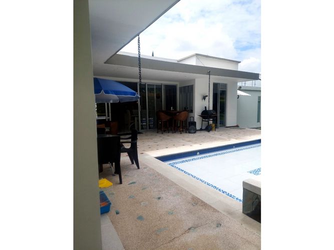 Casa de 5 alcobas en venta en El Caimo, Armenia, 230 m² · foto 13 de 24
