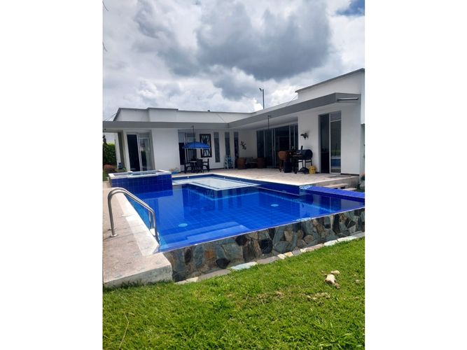 Casa de 5 alcobas en venta en El Caimo, Armenia, 230 m² · foto 14 de 24