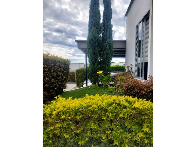 Casa de 5 alcobas en venta en El Caimo, Armenia, 230 m² · foto 19 de 24