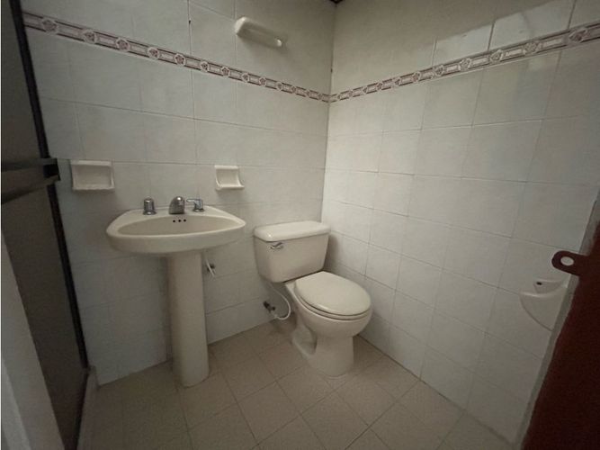 Casa de 4 alcobas en venta en Membrillal, Armenia, 80 m² · foto 18 de 24