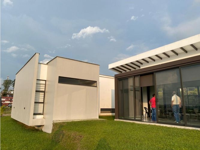 Casa de 3 alcobas en venta en San Antonio, Armenia, 215 m² · foto 5 de 16