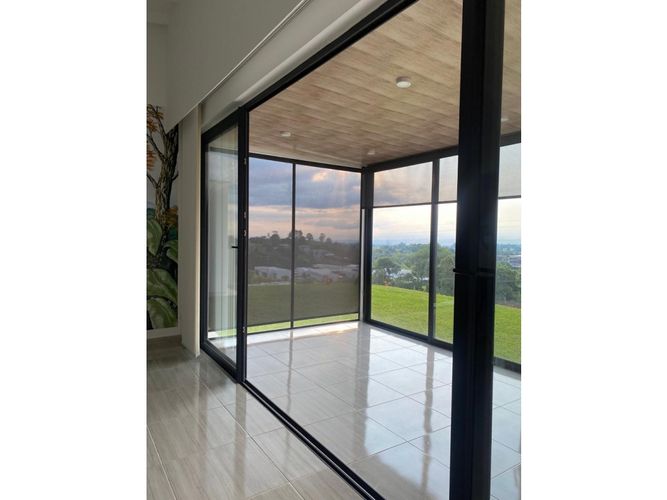 Casa de 3 alcobas en venta en San Antonio, Armenia, 215 m² · foto 6 de 16