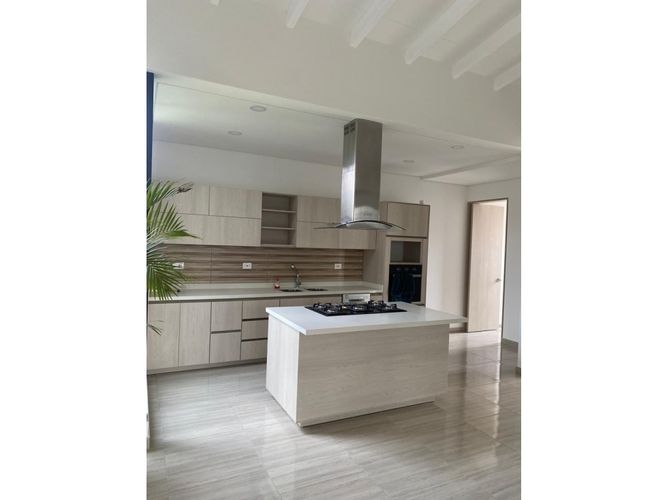 Casa de 3 alcobas en venta en San Antonio, Armenia, 215 m² · foto 7 de 16