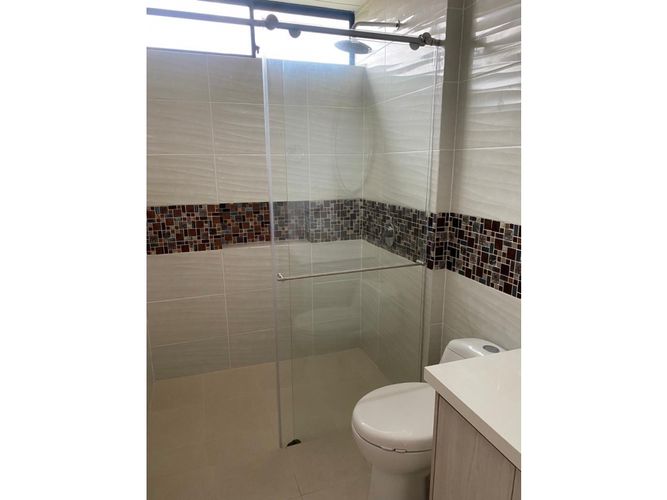 Casa de 3 alcobas en venta en San Antonio, Armenia, 215 m² · foto 14 de 16