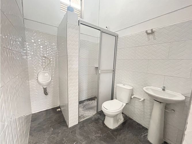 Bodega en arriendo en San Bernardo, Medellín, 180 m² · foto 4 de 10