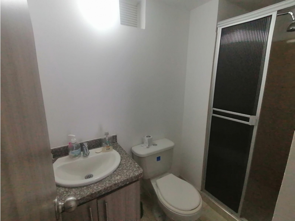 Apartamento en venta en Oro Negro, Armenia · foto 9 de 18