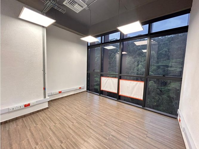 Oficina en venta en Las Palmas, Medellín, 37 m² · foto 4 de 10
