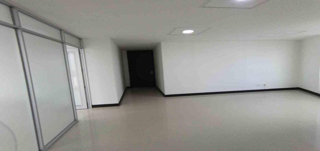Oficina en arriendo en Los Laureles, Manizales, 39 m² · foto 18 de 21