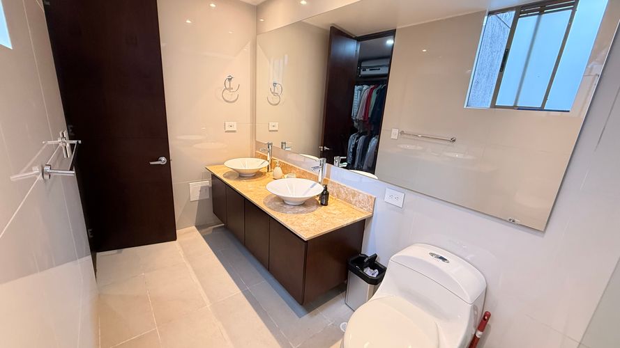 Apartamento de 3 alcobas en venta en Colina Campestre, Bogotá, 148 m² · foto 7 de 20