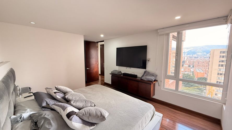 Apartamento de 3 alcobas en venta en Colina Campestre, Bogotá, 148 m² · foto 8 de 20
