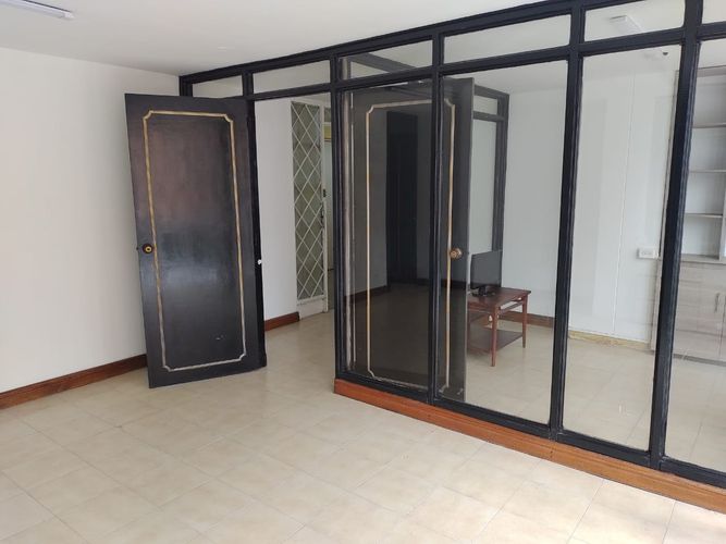 Oficina en arriendo en La Candelaria, Medellín, 40 m² · foto 6 de 7