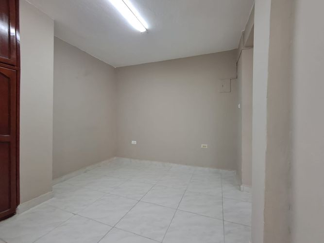 Local en arriendo en Buenos Aires, Medellín, 48 m² · foto 9 de 10