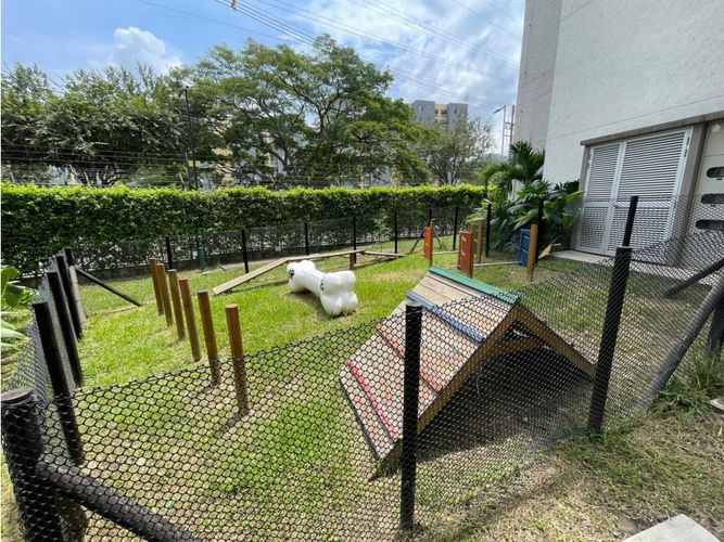 Apartamento de 3 alcobas en venta en Guabinas, Yumbo, 75 m² · foto 17 de 17