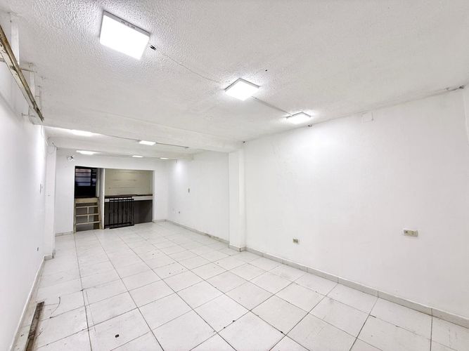 Local en arriendo en Sector Plaza De Bolivar, Pereira, 42 m² · foto 3 de 9