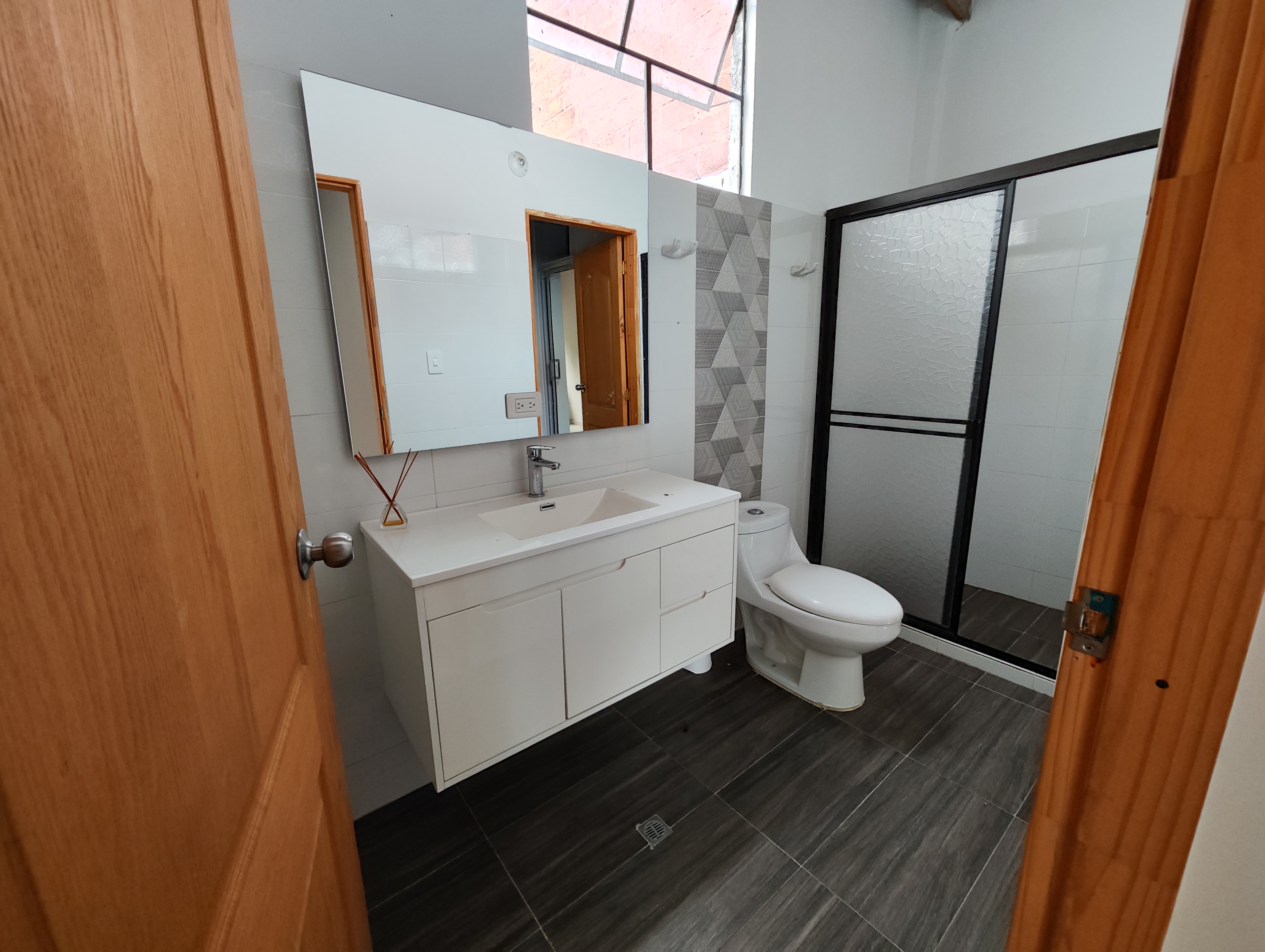 Casa en arriendo en Laureles, Medellín · foto 9 de 20