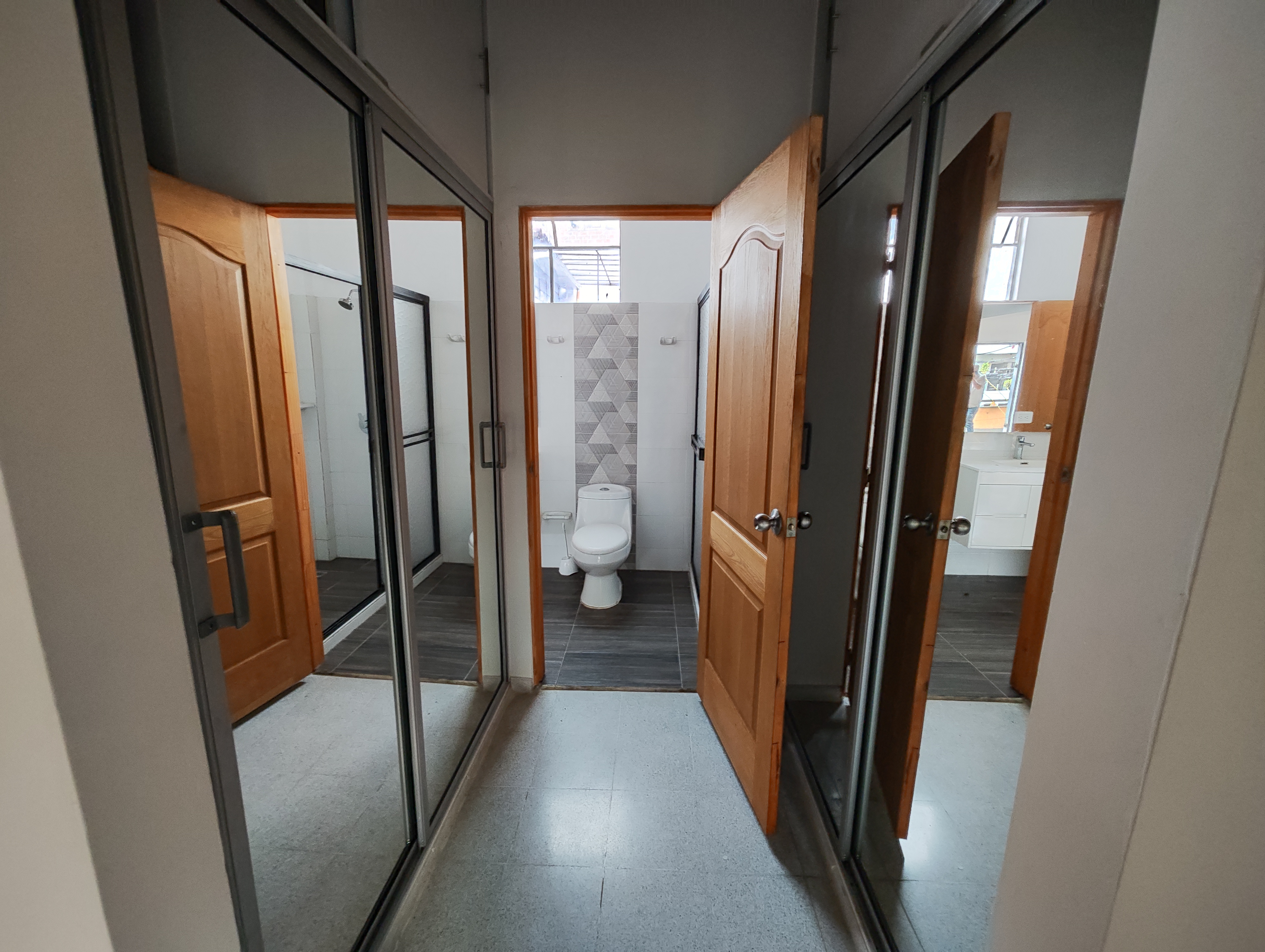 Casa en arriendo en Laureles, Medellín · foto 12 de 20