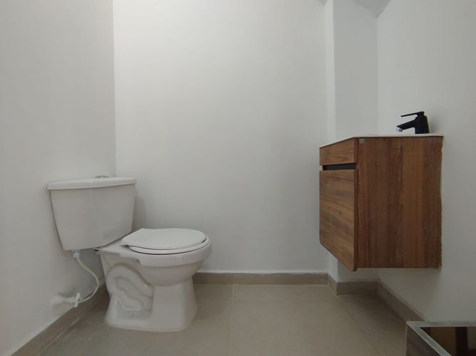 Local en arriendo en El Porvenir, Rionegro, 72 m² · foto 6 de 11